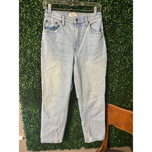 Abercrombie and Fitch Blue The 90s Ultra High Rise Straight Jeans Sz 6/28 Short - Picture 1 of 4